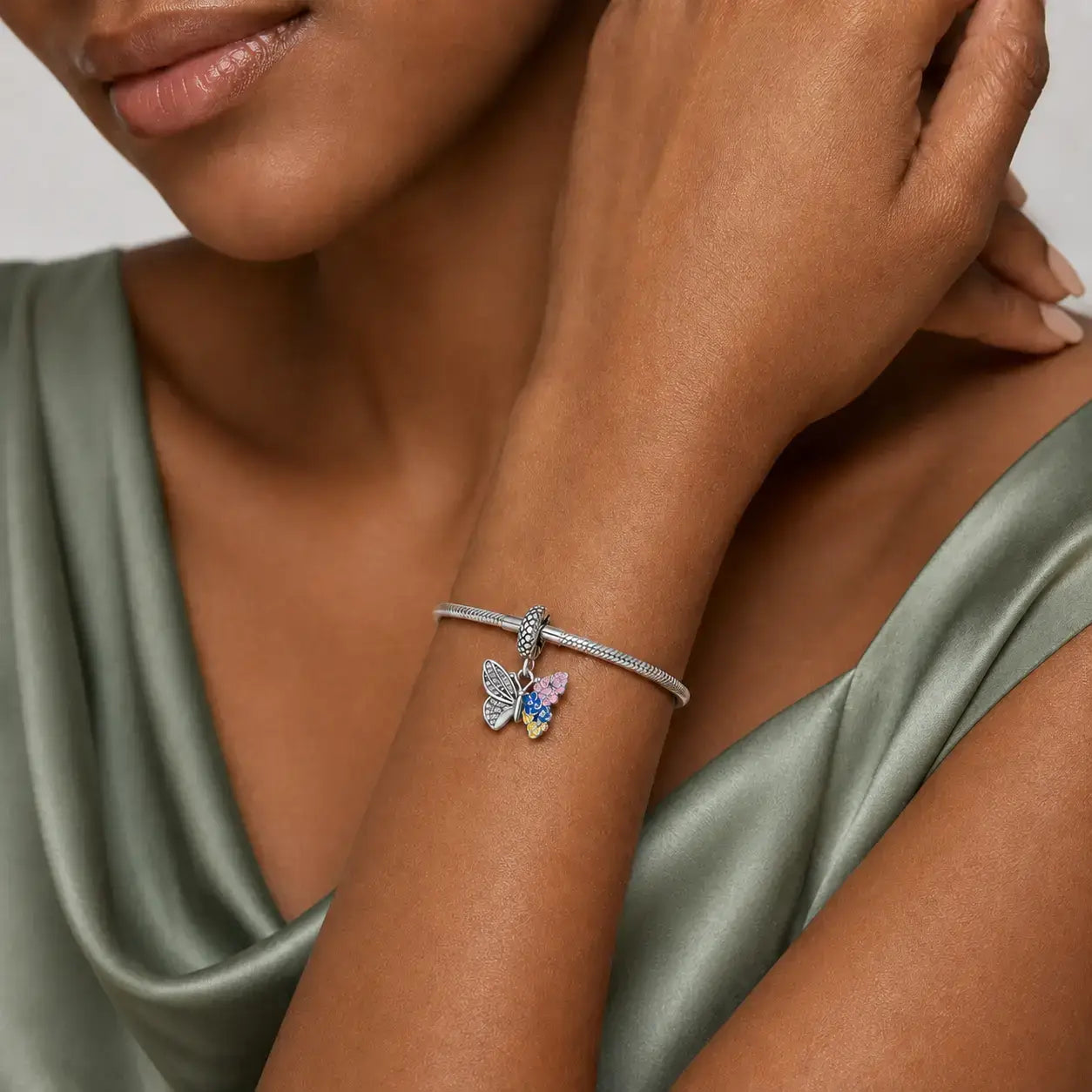 Charm Mariposa
