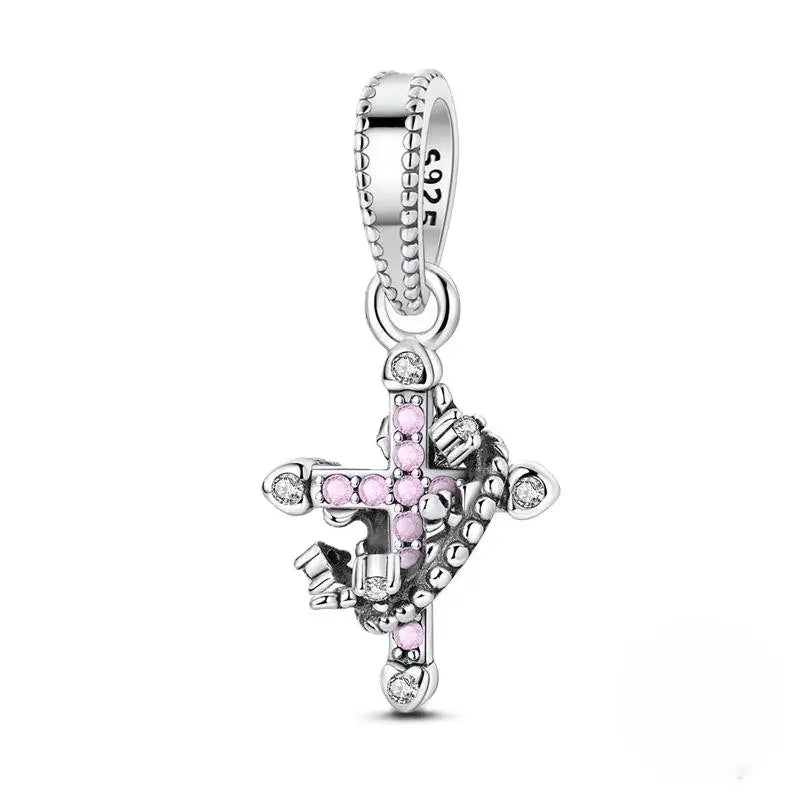 Charm Cruz Elegante